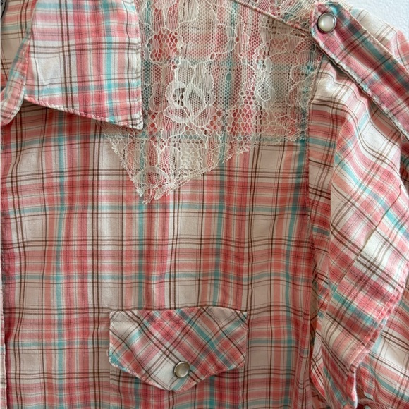 NWOT Wrangler Plaid Button Down Top With Lace Detail XXL - Picture 2 of 5